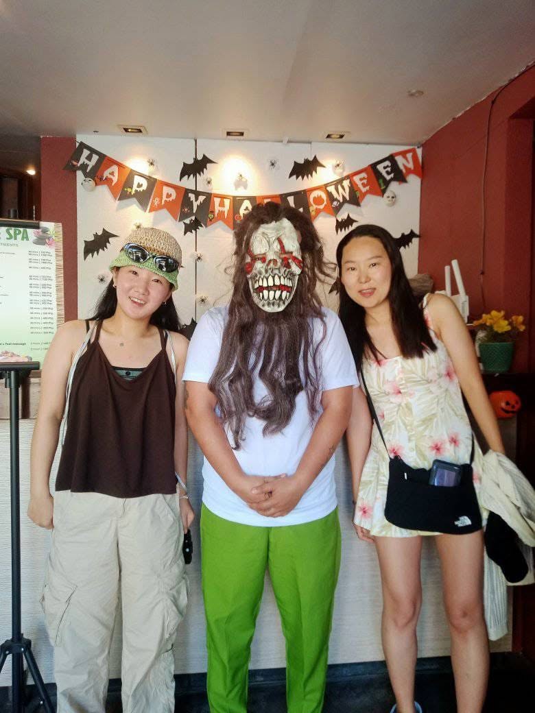 Guests and therapists at Nature Spa Moalboal — photo 8